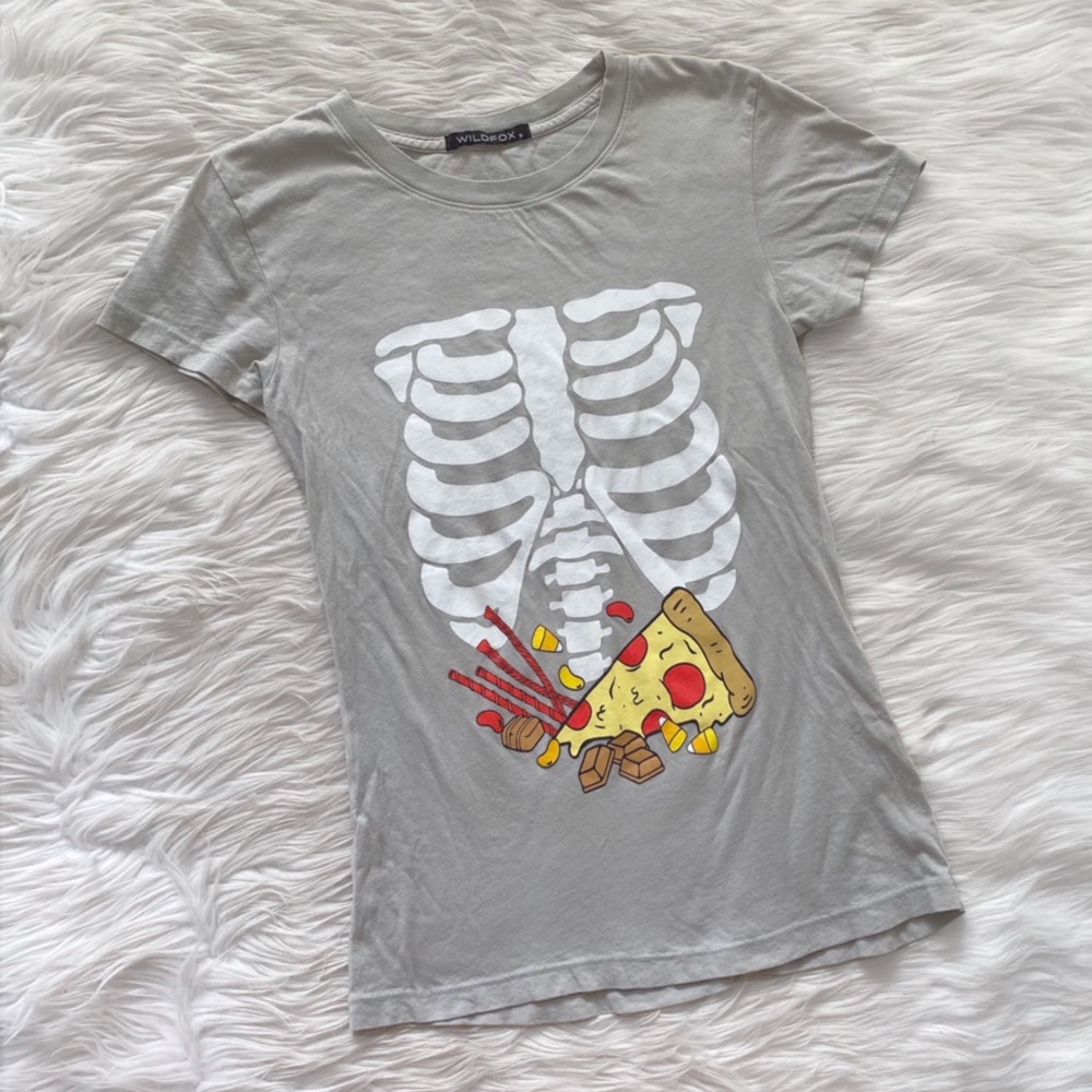 Wildfox Gray Skeleton Pizza Snack Graphic Tee Shirt